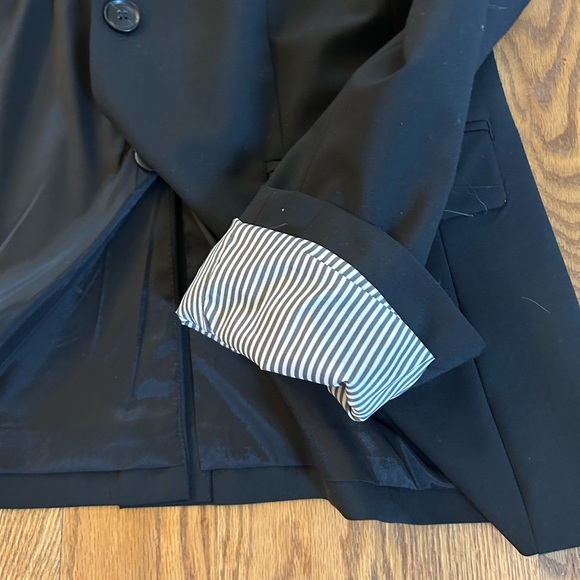 Banana Republic Long and lean blazer, size 6 - Picture 7 of 12